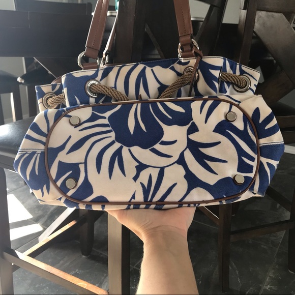 ✨Michael Kors Tropical Tote✨ - Picture 3 of 5